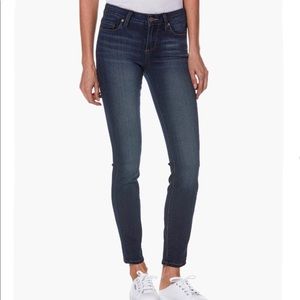 PAIGE Verdugo Ankle Skinny Jeans